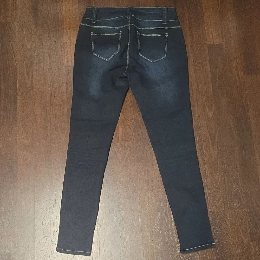 sofia by sofia vergara chic dark
